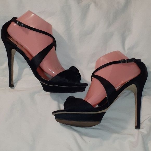 Badgley Mischka Satin Ankle Strap Slinky Heels 10M - Picture 2 of 8